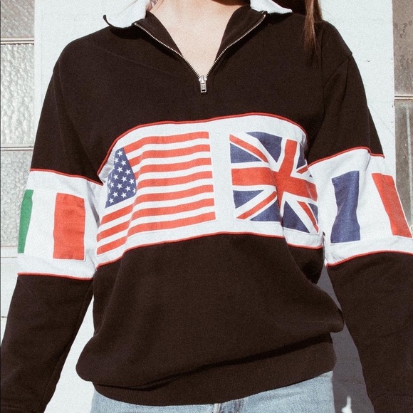 Brandy Melville Tops - john galt quarter zip✨